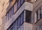 Алюминиевое остекление балкона и сайдинг